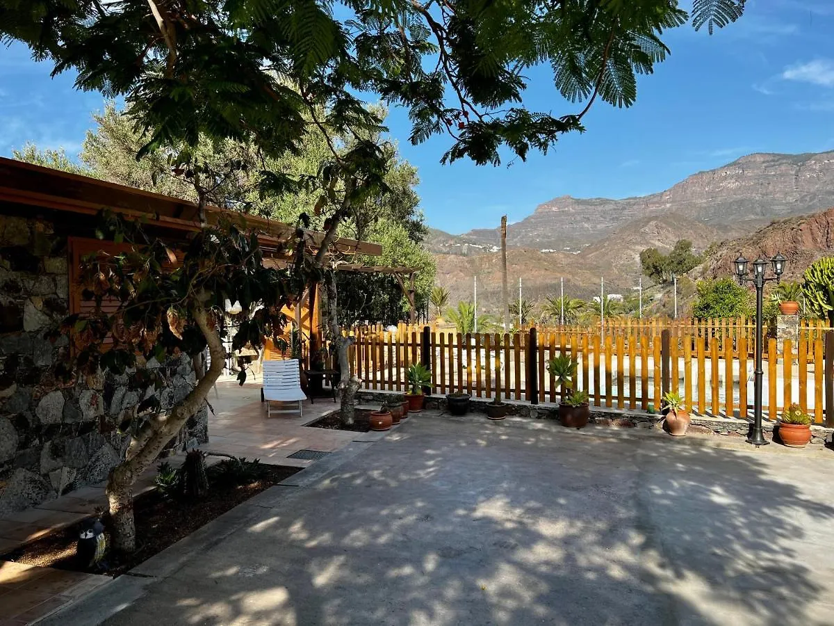 Chalet casa rural LA LIMERA con piscina privada Santa Lucía