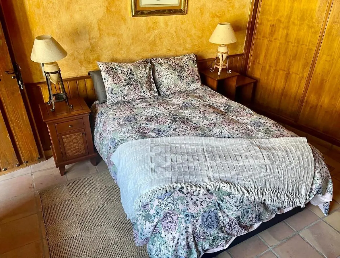 Chalet casa rural LA LIMERA con piscina privada Santa Lucía